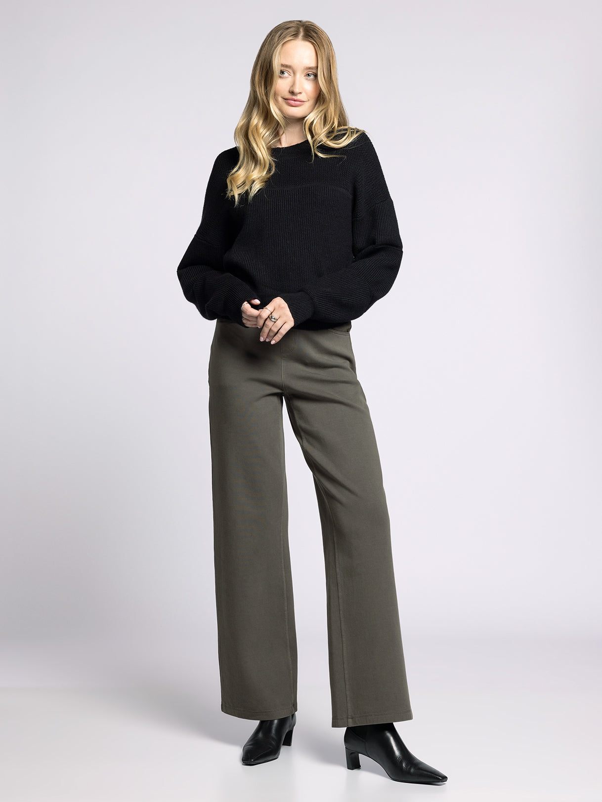 OLIVIA SWEATER