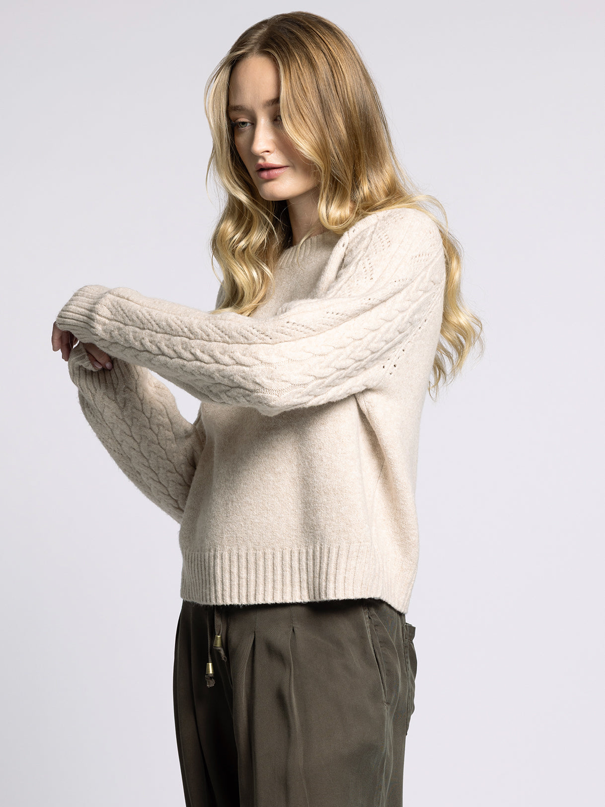 ZOEY SWEATER