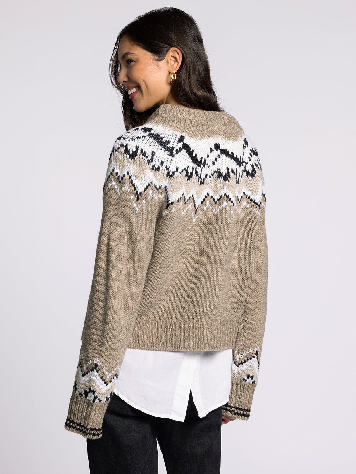 VEGA SWEATER