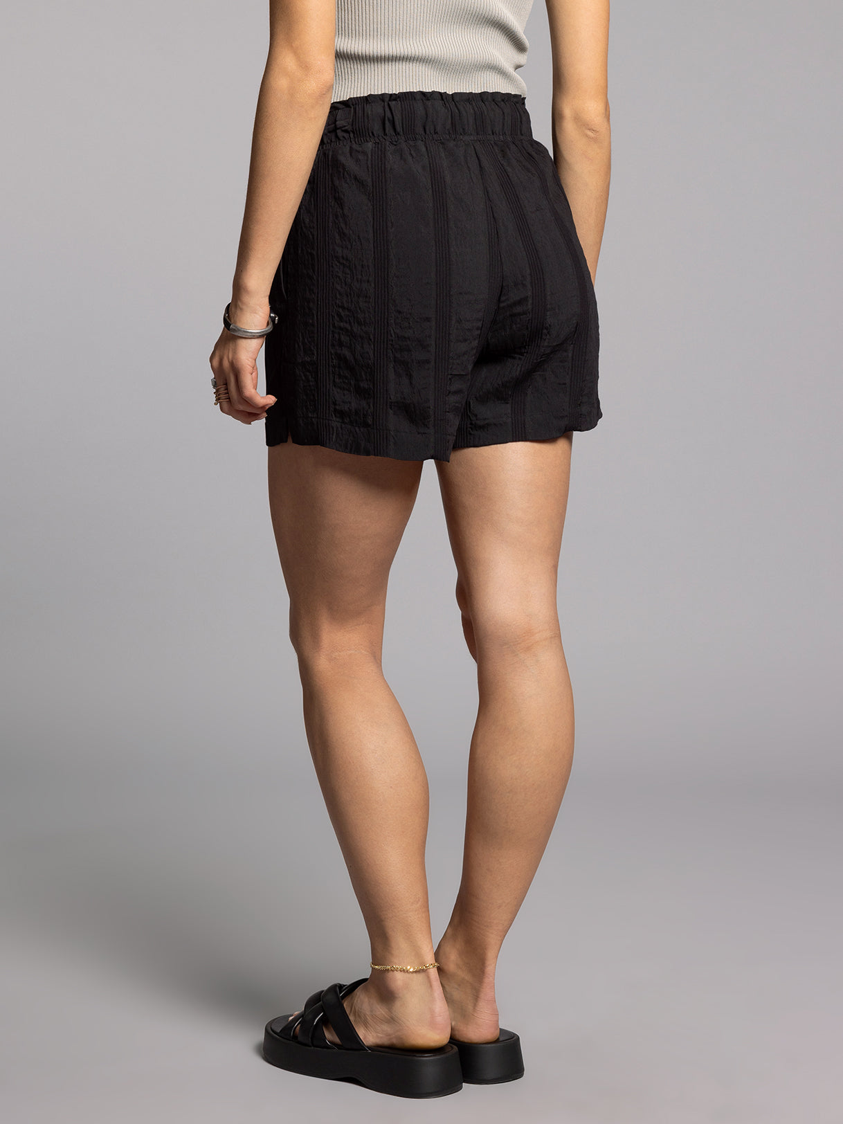 KIANA SHORTS